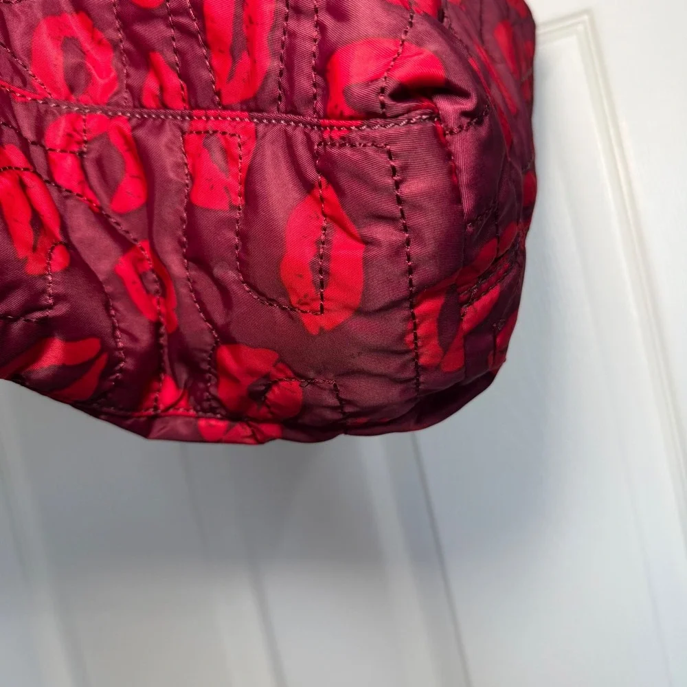 Marc by Marc Jacobs Pretty Nylon Quilted Lipstick Kiss Print Tote Bag Red